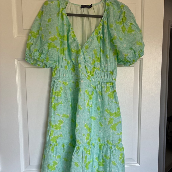 Vineyard Vines spring floral puff sleeve mini dress M - Picture 4 of 13